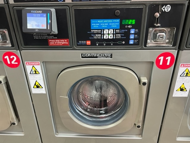 laundromat Commerce GA 1