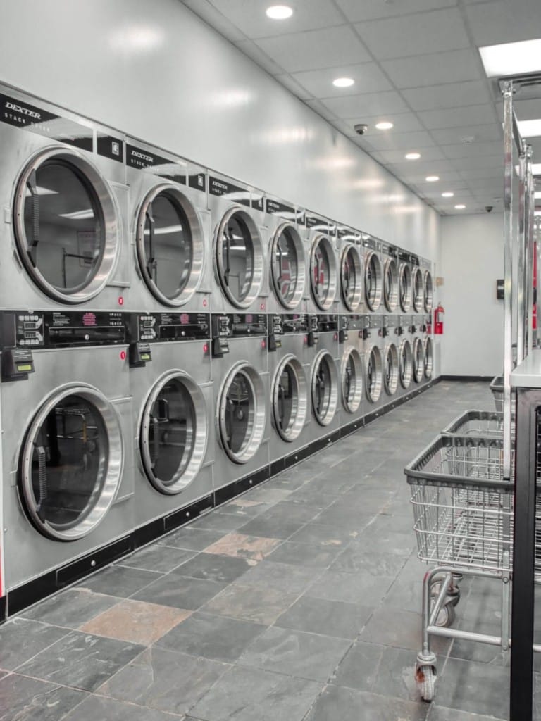 athens laundry app user doing wash